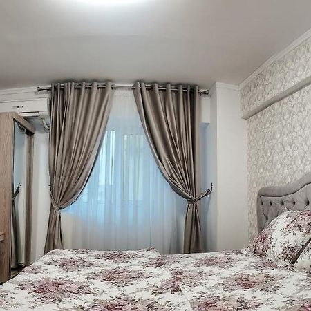 Luxury Radox Apartment Buzau City Center Eksteriør billede