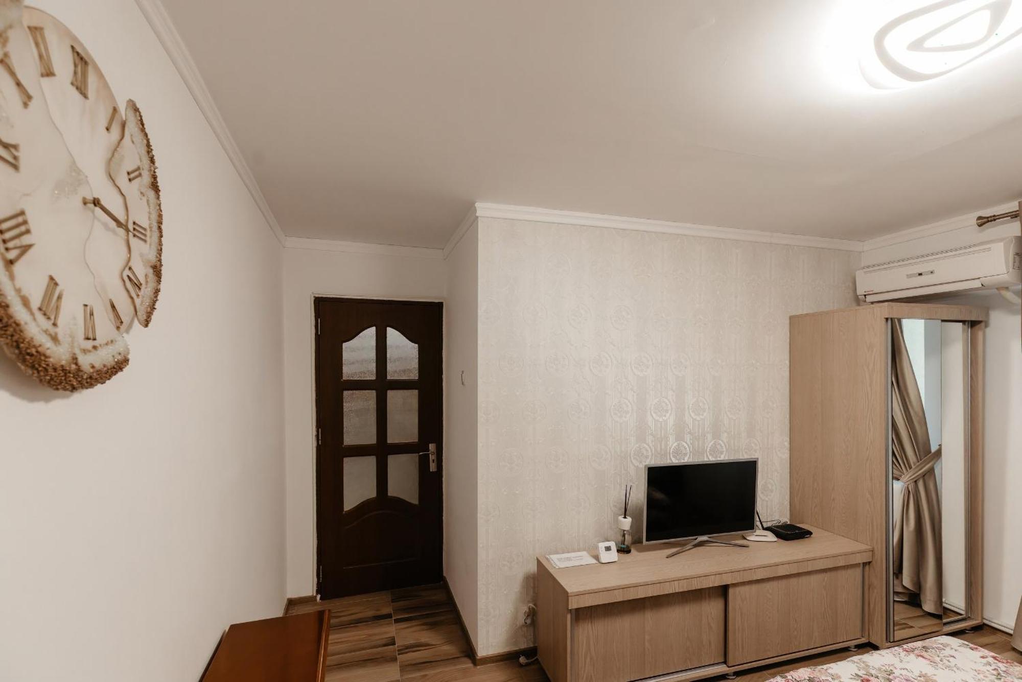 Luxury Radox Apartment Buzau City Center Eksteriør billede