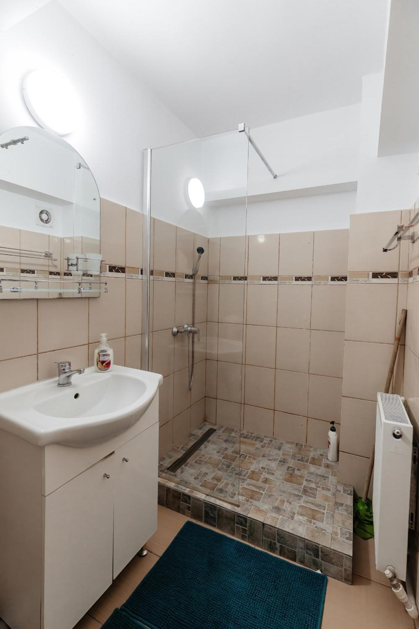 Luxury Radox Apartment Buzau City Center Eksteriør billede