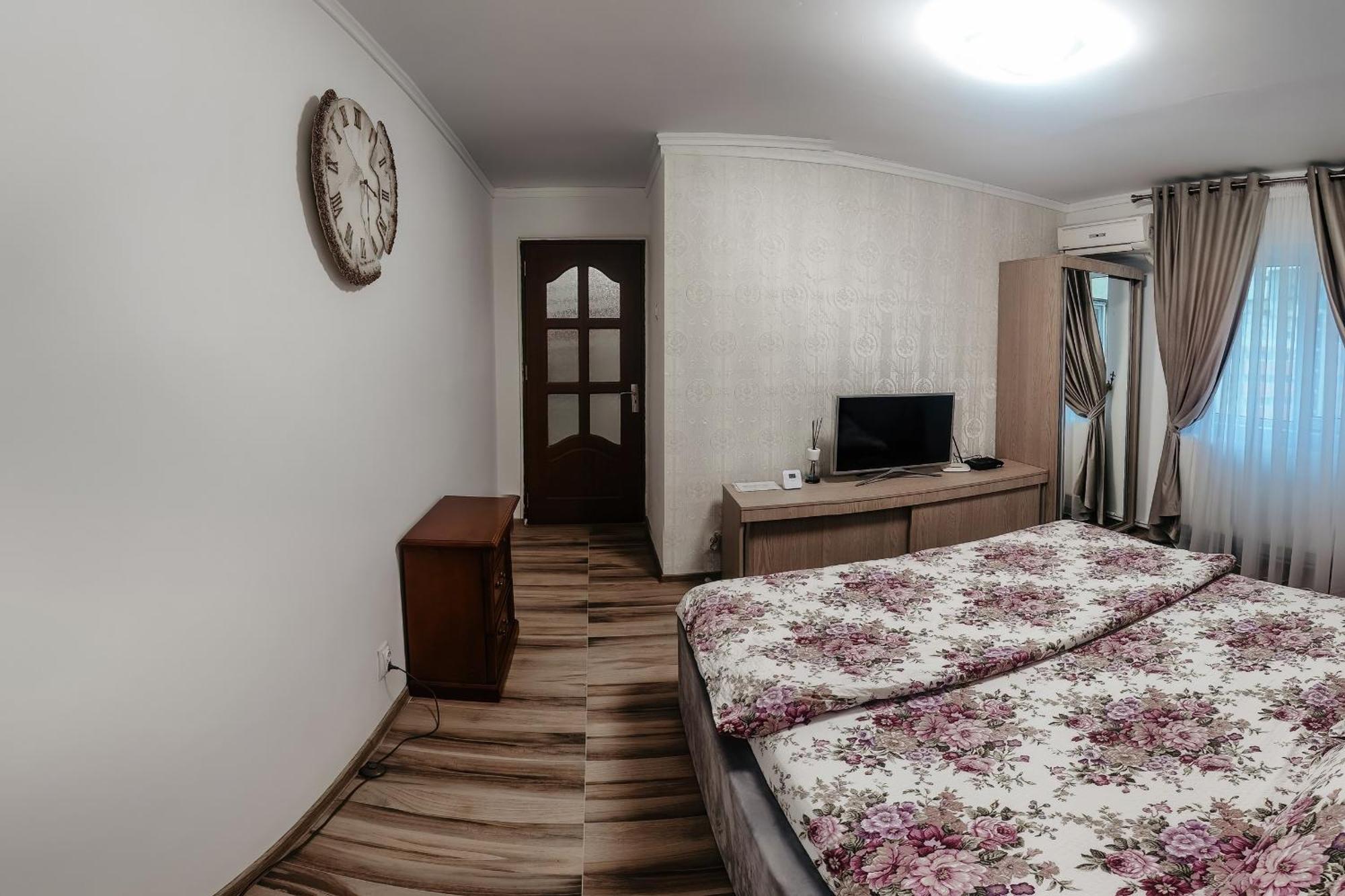 Luxury Radox Apartment Buzau City Center Eksteriør billede