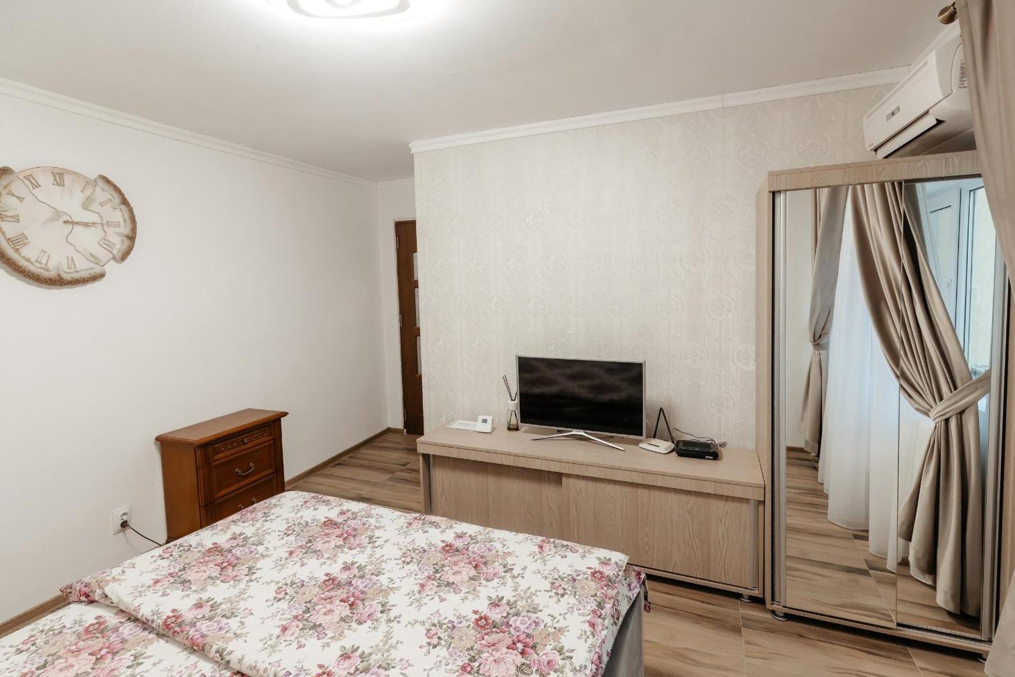 Luxury Radox Apartment Buzau City Center Eksteriør billede